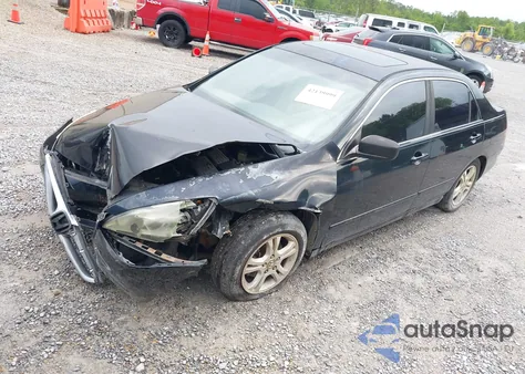 2006 Honda Accord 2.4 Ex from USA, damaged, VIN 1HGCM56756A055857